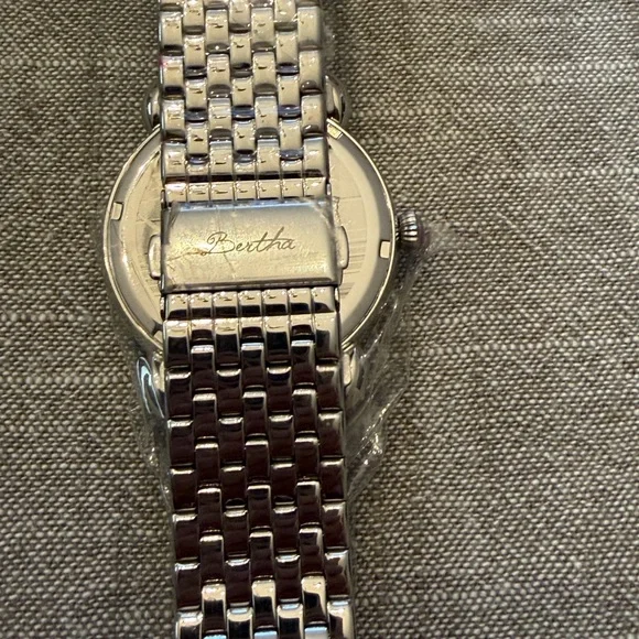 Bertha Ashley Silver Owl Watch display picture 2